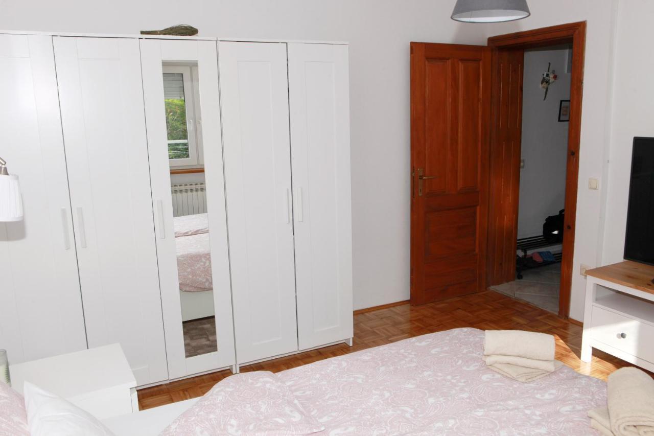 Apartment Magnolija - Free Parking Karlovac Exterior photo